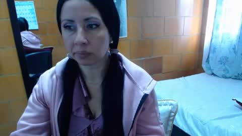 Snapshot of charlotte_temple chatting on 01/18/26, 01:59 Charlotte online show from 01/18/26, 01:59