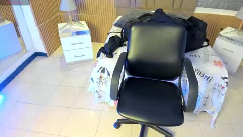 Charlotte  Everyday From 0700 to 1300 Col Time online show from 10/31/25, 12:17