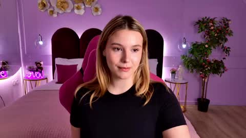 charlotteatwood online show from 05/05/26, 04:15