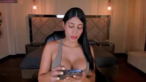 Snapshot of charlottecox_ chatting on 07/31/26, 02:55 Charlotte online show from 07/31/26, 02:55