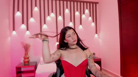 Snapshot of charlottee27_ chatting on 04/19/26, 02:11 Charlottee online show from 04/19/26, 02:11