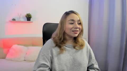 Snapshot of charlottelabouff chatting on 03/26/26, 09:20 Charlotte online show from 03/26/26, 09:20