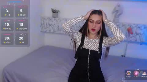 Snapshot of charlottelam2 chatting on 01/10/25, 04:33 ALE online show from 01/10/25, 04:33