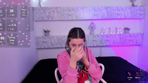 Snapshot of charlottelam2 chatting on 01/27/25, 06:19 ALE online show from 01/27/25, 06:19