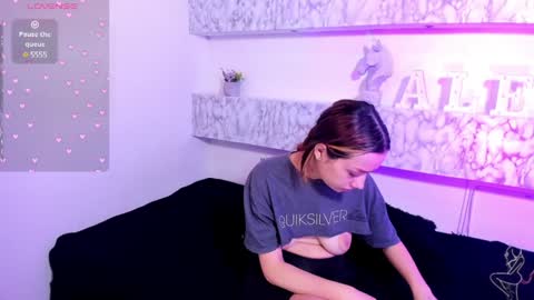 Snapshot of charlottelam2 chatting on 01/28/25, 07:32 ALE online show from 01/28/25, 07:32