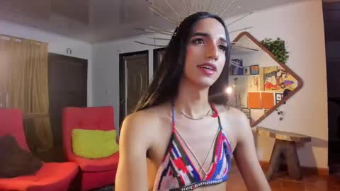 Char online show from 10/18/25, 01:41