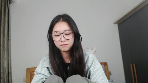 Snapshot of charlottelin chatting on 12/08/24, 02:09 Charlotte online show from 12/08/24, 02:09