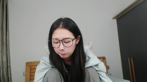 Snapshot of charlottelin chatting on 12/08/24, 05:11 Charlotte online show from 12/08/24, 05:11