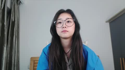 Snapshot of charlottelin chatting on 12/17/24, 03:17 Charlotte online show from 12/17/24, 03:17