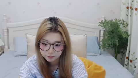 Snapshot of charlottelin chatting on 09/20/25, 03:57 Charlotte online show from 09/20/25, 03:57