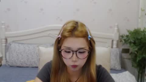 Snapshot of charlottelin chatting on 10/11/25, 12:26 Charlotte online show from 10/11/25, 12:26