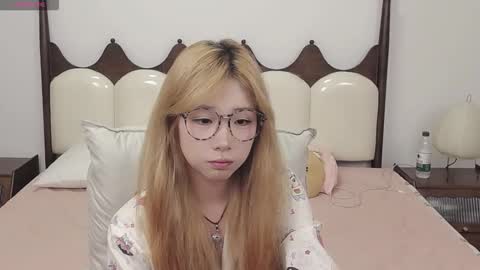 Snapshot of charlottelin chatting on 11/08/25, 03:23 Charlotte online show from 11/08/25, 03:23