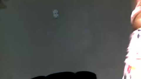 Snapshot of charlottequeen_21 chatting on 04/16/26, 01:28 charlottequeen_21 online show from 04/16/26, 01:28