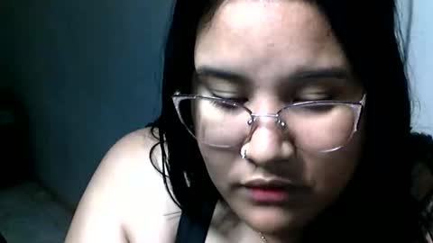 Snapshot of charlottequeen_21 chatting on 05/03/26, 03:01 charlottequeen_21 online show from 05/03/26, 03:01
