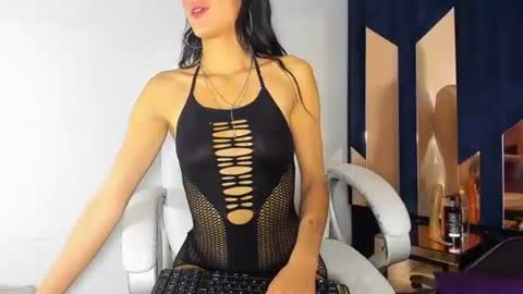 Snapshot of charlottesexrs chatting on 06/25/26, 10:58 charlottesexrs online show from 06/25/26, 10:58