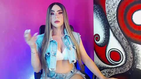 charlotte villorina online show from 09/11/25, 02:22