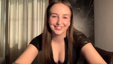 Snapshot of charlottexgold chatting on 05/09/26, 02:11 CharlotteXGold online show from 05/09/26, 02:11