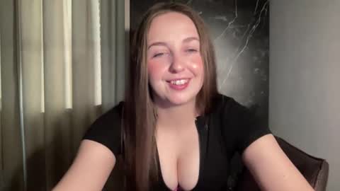 Snapshot of charlottexgold chatting on 05/14/26, 05:31 CharlotteXGold online show from 05/14/26, 05:31