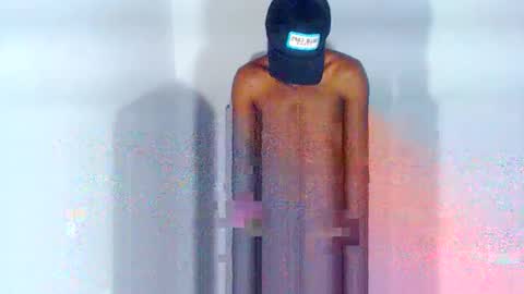 charly_vergonti_ online show from 02/02/25, 08:46