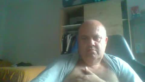 Snapshot of charlypalgar chatting on 03/30/26, 06:42 charly online show from 03/30/26, 06:42