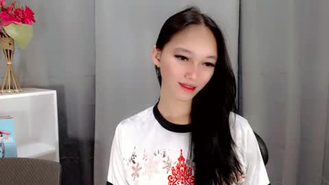 charm_fuckdoll8 online show from 04/25/26, 12:24