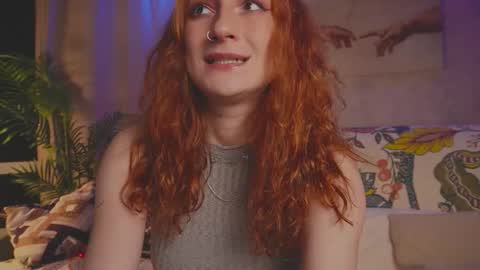 Snapshot of charming_lilly chatting on 10/25/25, 05:19 Lissa online show from 10/25/25, 05:19