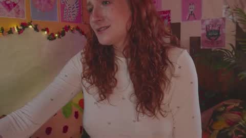 Snapshot of charming_lilly chatting on 02/06/26, 09:45 Lissa online show from 02/06/26, 09:45