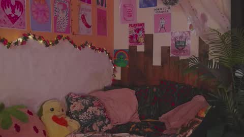 Snapshot of charming_lilly chatting on 02/09/26, 10:30 Lissa online show from 02/09/26, 10:30