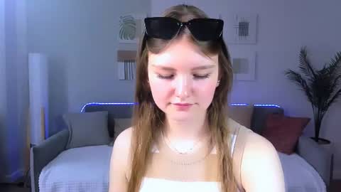 Im Eva online show from 06/24/26, 11:20