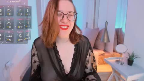 Snapshot of charmygrace chatting on 02/28/25, 06:54 Grace online show from 02/28/25, 06:54