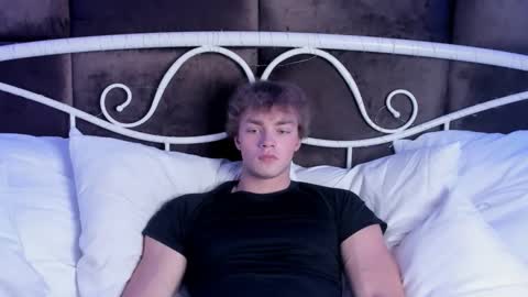 Snapshot of chase_muscular chatting on 09/26/25, 10:41 Chase online show from 09/26/25, 10:41