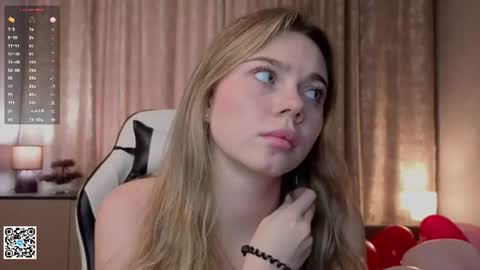 Emilia online show from 06/14/26, 04:25