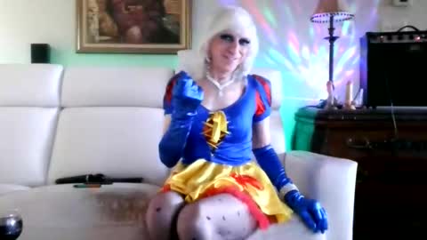 kitty or chaton897 online show from 05/25/26, 04:57