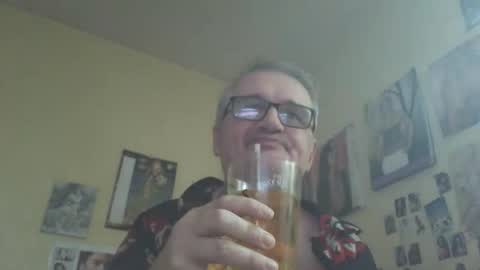 lee online show from 10/20/25, 09:48