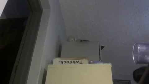 chaturbatordeluxe online show from 12/17/25, 03:12