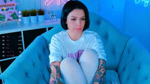 Miss Harmony online show from 11/21/25, 03:38