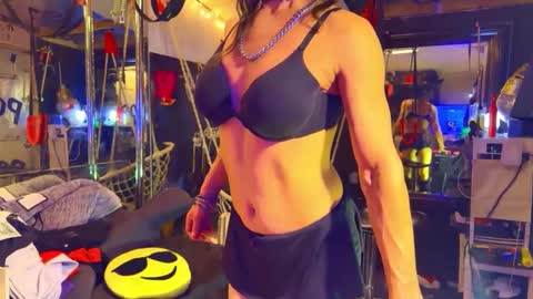 Snapshot of chavezechavez4207 chatting on 02/06/25, 07:45 MasterPRO online show from 02/06/25, 07:45