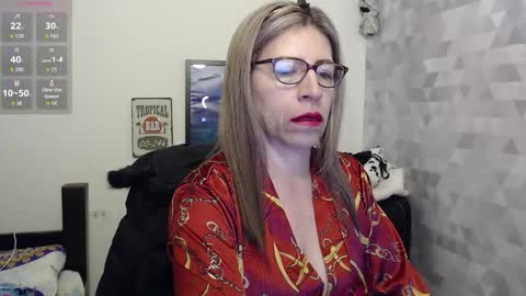 CHAYLA VICTORIA RUIZ  online show from 09/20/25, 11:11