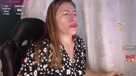 CHAYLA VICTORIA RUIZ  online show from 12/13/25, 10:26