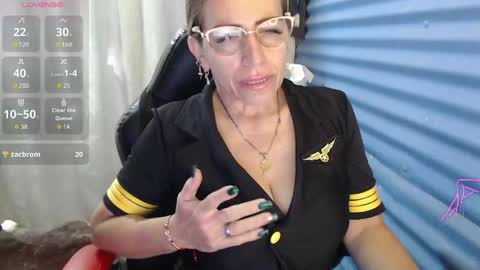 CHAYLA VICTORIA RUIZ  online show from 06/04/26, 02:34