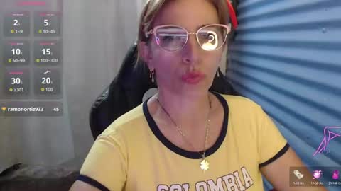 CHAYLA VICTORIA RUIZ  online show from 06/17/26, 10:43
