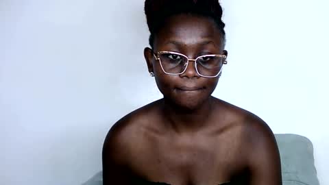 cheeky_charms online show from 10/08/25, 01:09