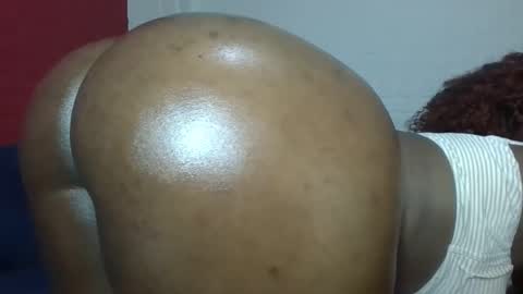 Snapshot of cheeky_charms chatting on 01/16/26, 08:29 cheeky_charms online show from 01/16/26, 08:29