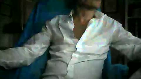Snapshot of cheekycharm chatting on 09/30/25, 04:34 cheekycharm online show from 09/30/25, 04:34