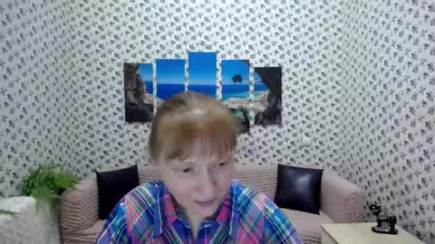 Snapshot of cheerful_madam1 chatting on 04/29/26, 08:51 cheerful_madam1 online show from 04/29/26, 08:51
