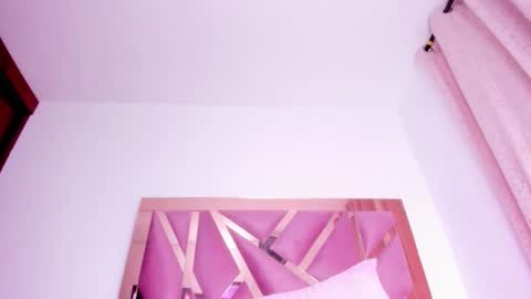 Snapshot of cheerryblossom_ chatting on 04/09/26, 06:19 Cherry online show from 04/09/26, 06:19