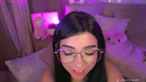 Baby Cherry online show from 02/18/26, 11:33