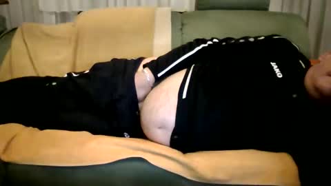 Snapshot of cheesy4444 chatting on 02/22/26, 05:33 Tom online show from 02/22/26, 05:33