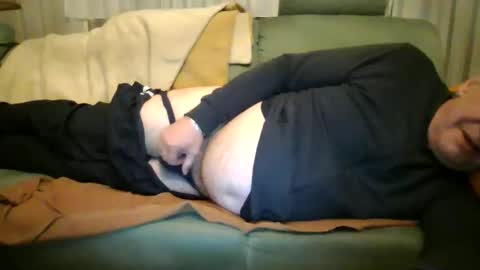 Snapshot of cheesy4444 chatting on 03/17/26, 10:35 Tom online show from 03/17/26, 10:35