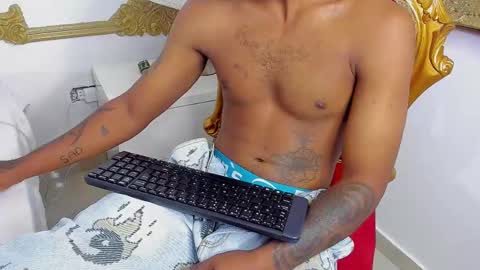 Snapshot of cheeto_333 chatting on 02/09/25, 09:58 Cheeto online show from 02/09/25, 09:58